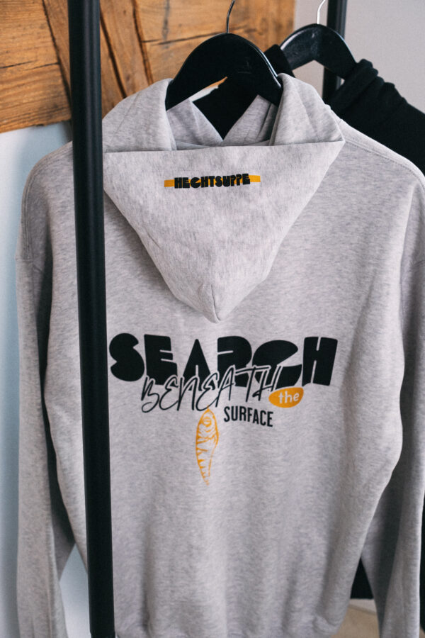 Hechtsuppe "Search Beneath" Hoodie – Bild 5